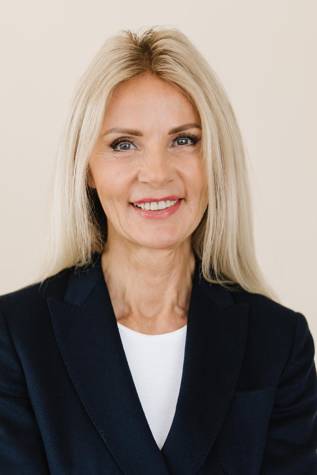 Carmen Gottschalk Immobilien-Makler-Business Shooting